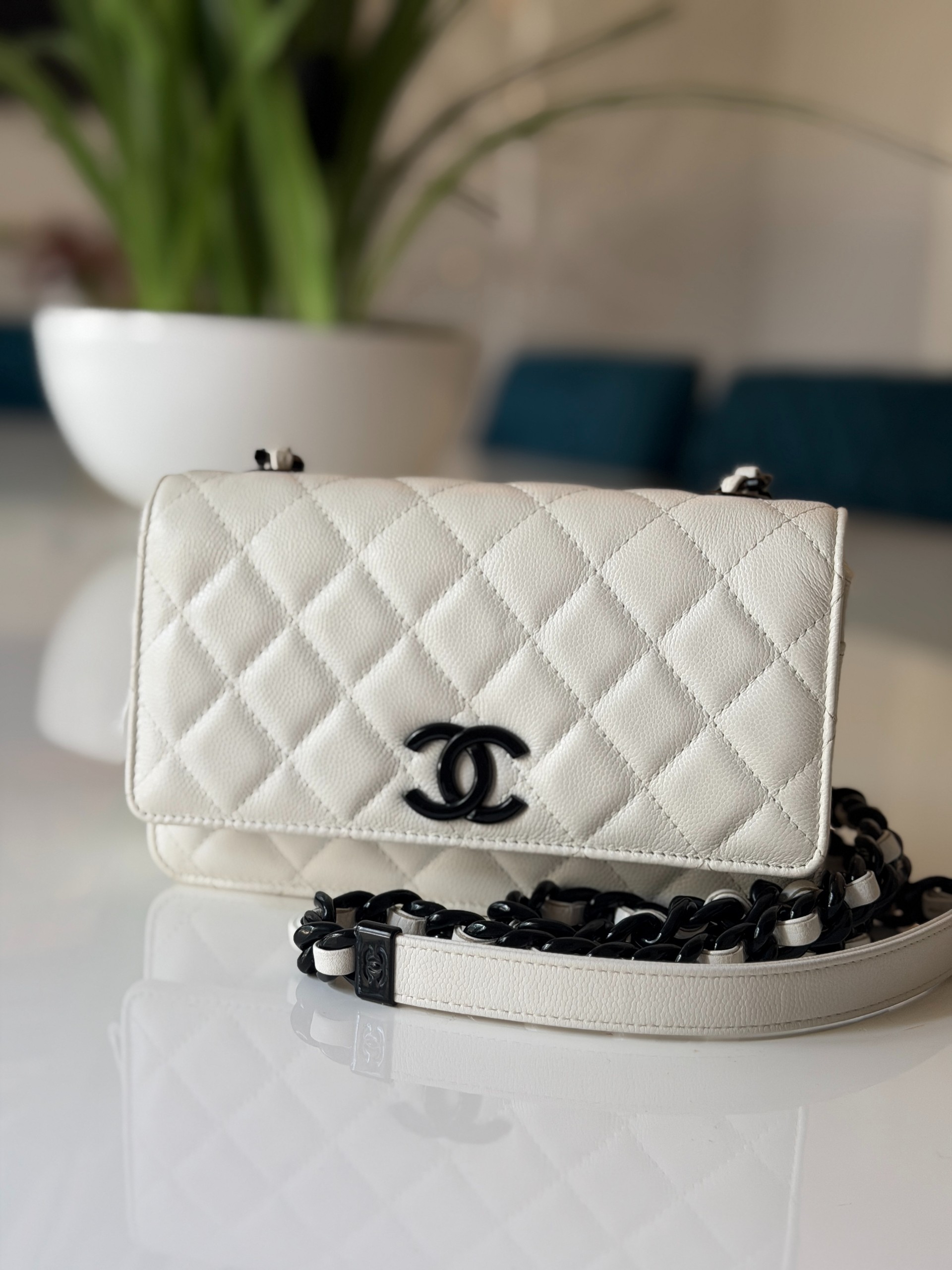 Chanel white quilted Wallet on Chain